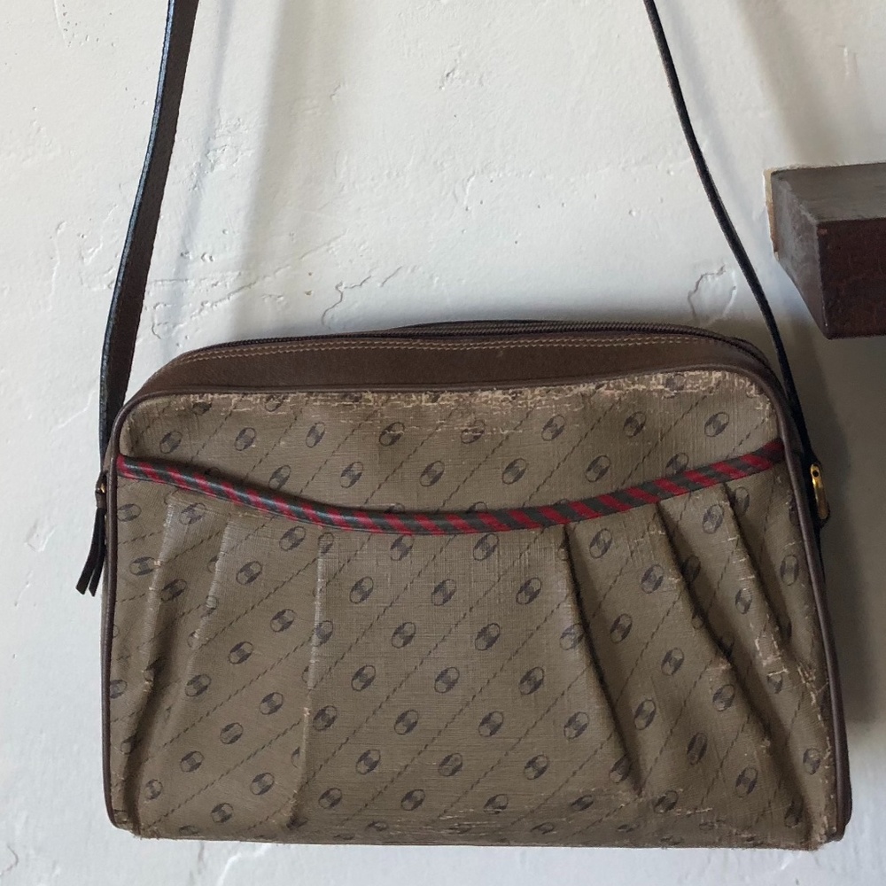 VINTAGE GUCCI HANBAG